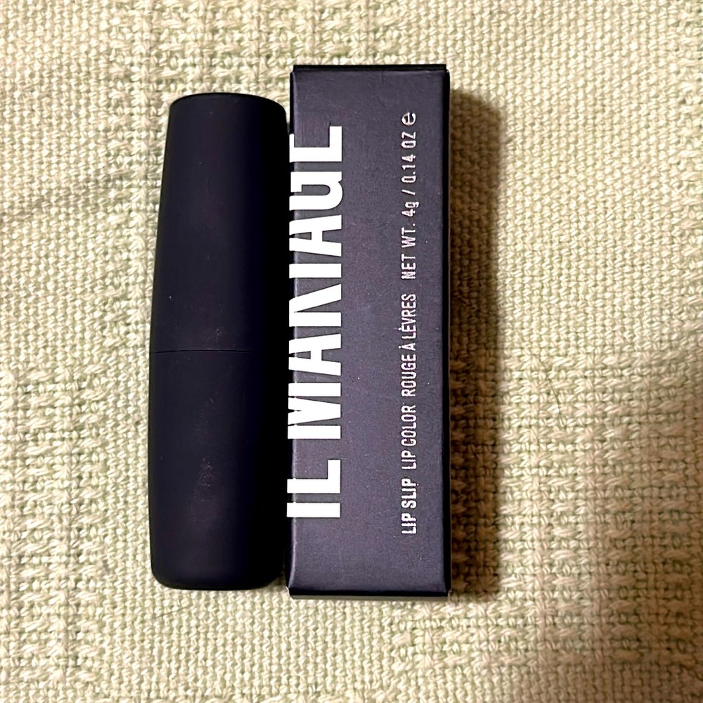 IL Makiage- Lip slip